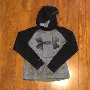 Under Armour boys sweatshirt